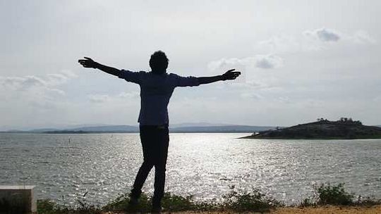 How Meditation Can Make You Feel Good, Natural, and Full of Life