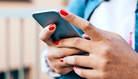 How Women Use Mobile Apps To Learn About Sexuality and Improve Their Sexual Relationships How Women Use Mobile Apps To Learn About Sexuality and Improve Their Sexual Relationships