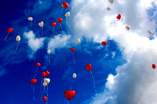 Do Not Confuse Liking and Loving: Love Overcomes Hate Do Not Confuse Liking and Loving: Love Overcomes Hate