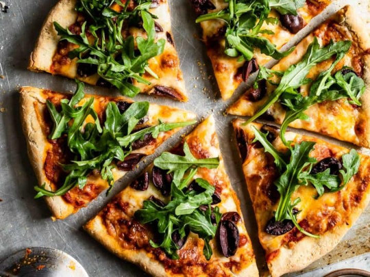 Discover the Power of Sprouted Wheat Flour: 10 Reasons to Choose this Nutrient-Rich Alternative wheat pizza 6 3