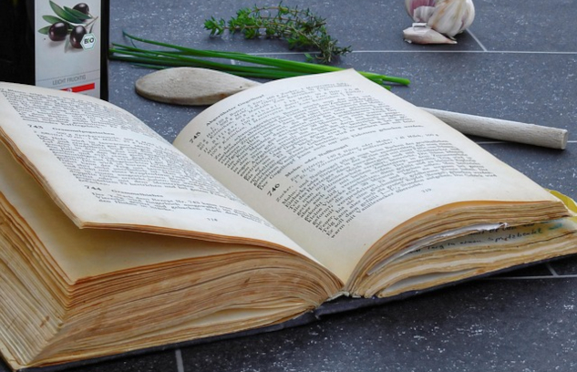 InnerSelf's Inspiration for the week of April 28 - May 4, 2025 An open recipe book. Image by Bruno from Pixabay.